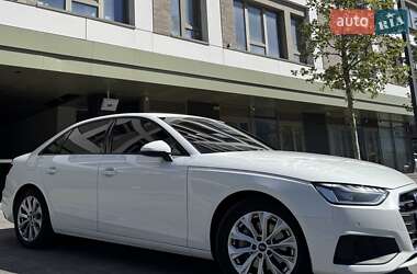 Седан Audi A4 2021 в Киеве