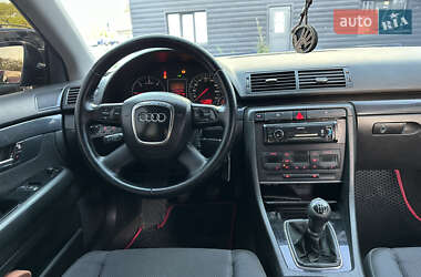 Седан Audi A4 2002 в 