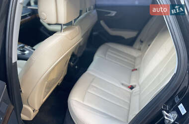 Седан Audi A4 2015 в 