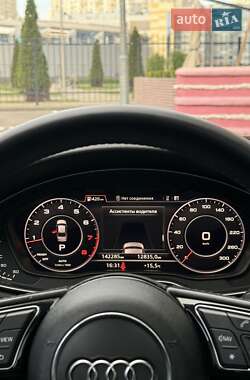 Седан Audi A4 2017 в 