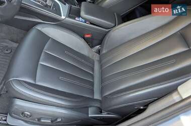Седан Audi A4 2017 в 