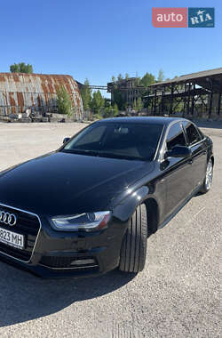 Седан Audi A4 2015 в 
