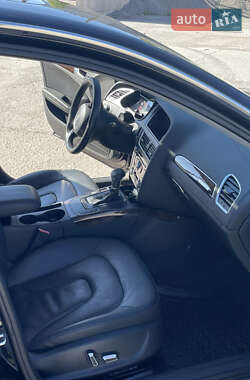 Седан Audi A4 2015 в 