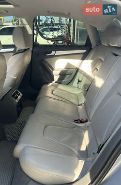 Седан Audi A4 2012 в 