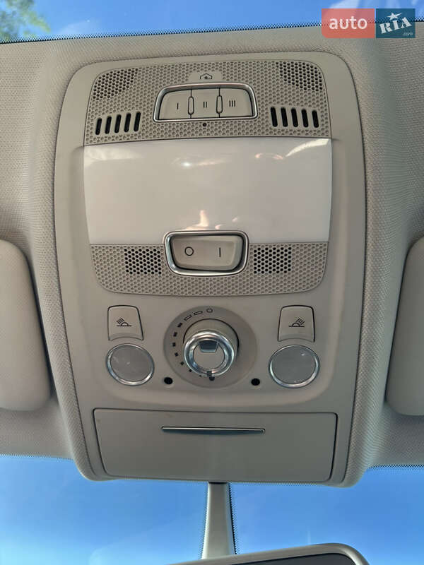 Седан Audi A4 2012 в Бориславе