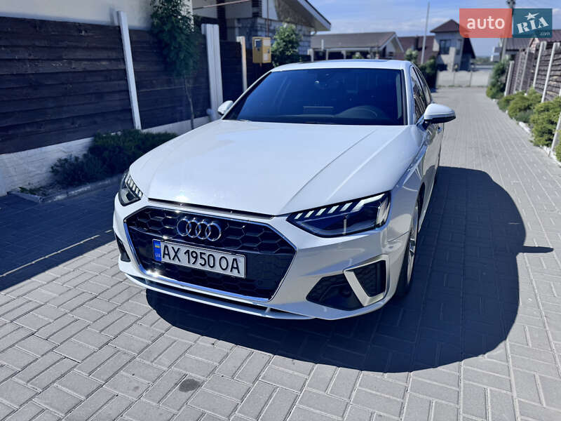 Седан Audi A4 2020 в 