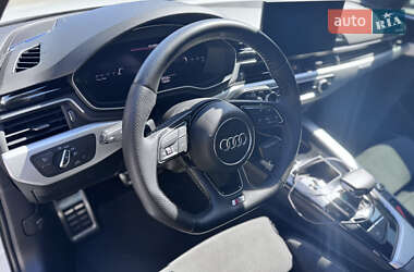 Седан Audi A4 2020 в 