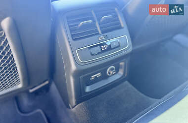 Седан Audi A4 2020 в 