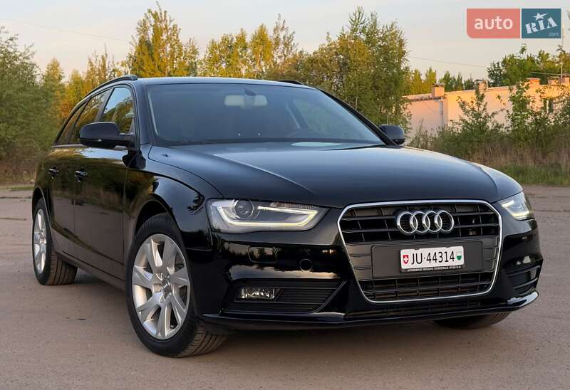 Універсал Audi A4 2014 в 