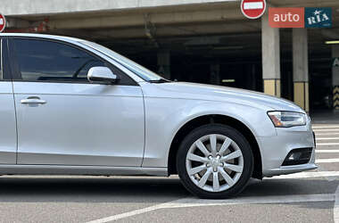 Седан Audi A4 2012 в 
