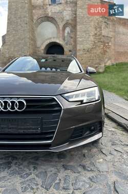 Універсал Audi A4 2018 в 