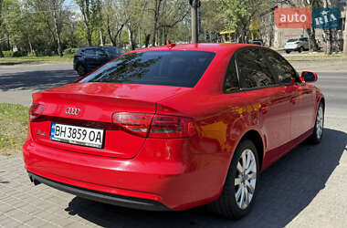 Седан Audi A4 2015 в 