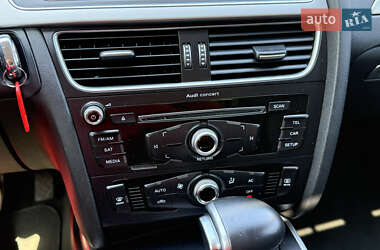 Седан Audi A4 2015 в 