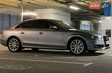 Седан Audi A4 2014 в 