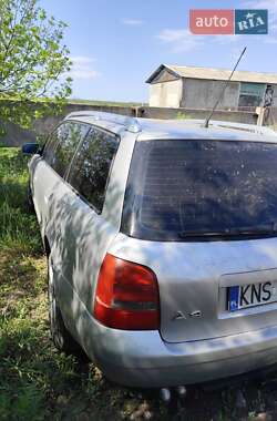 Універсал Audi A4 2000 в Добропіллі