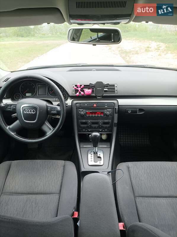 Универсал Audi A4 2005 в Ромнах