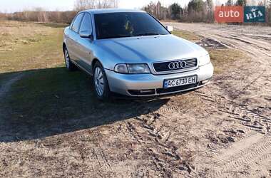 Седан Audi A4 1998 в 