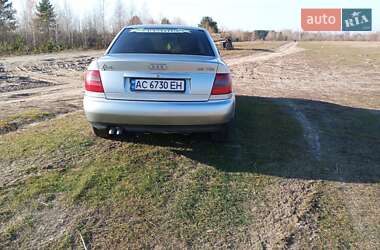 Седан Audi A4 1998 в 