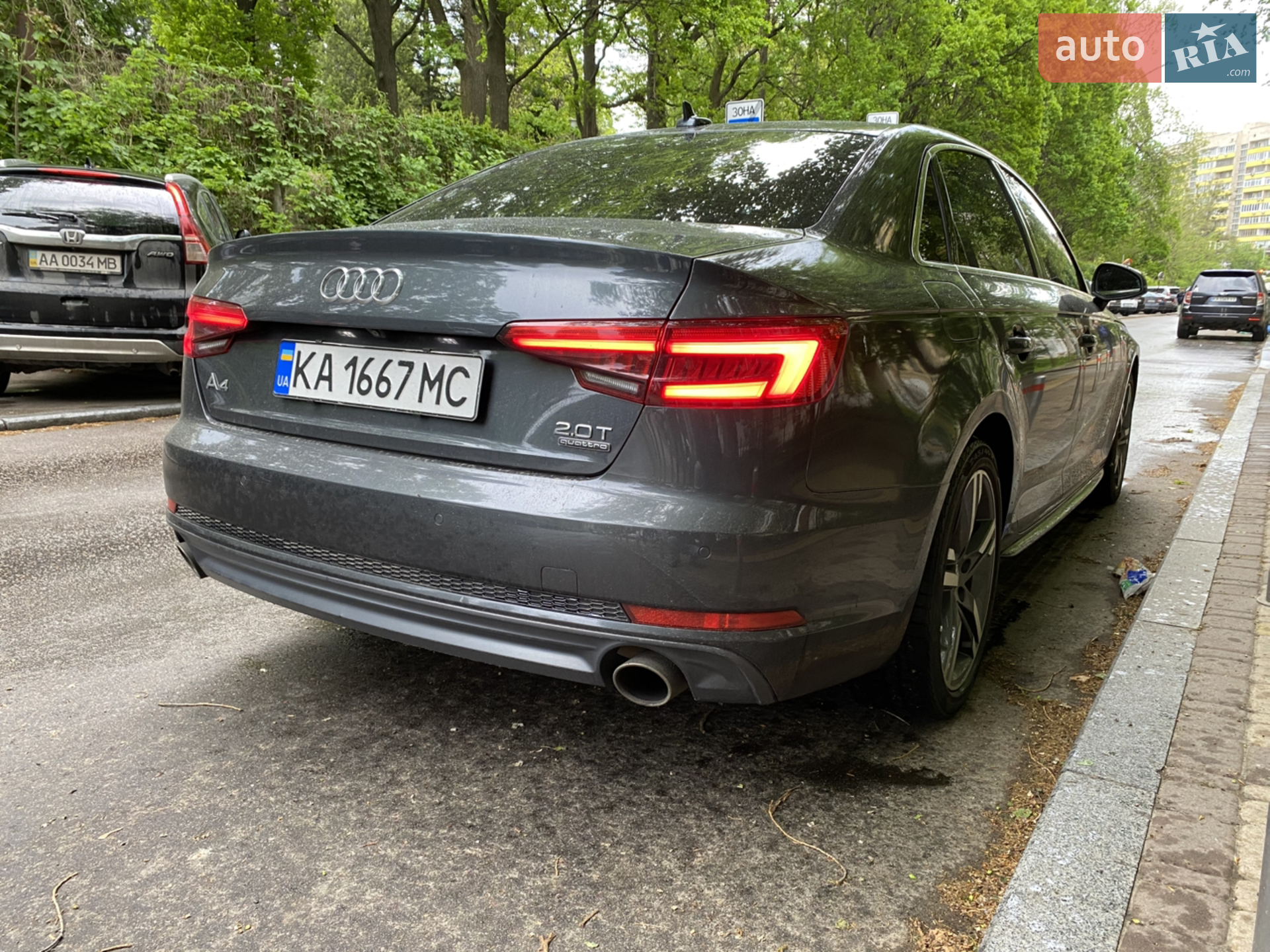Audi A4 2016 VIN WAUFNAF46HN028103 фото оголошення 2 з 17