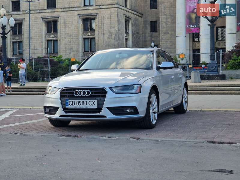 Седан Audi A4 2013 в Киеве