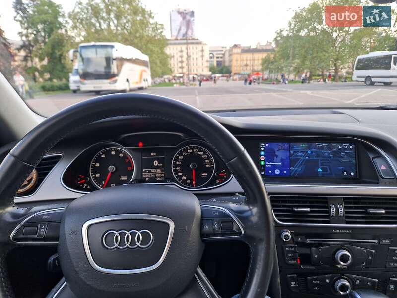 Седан Audi A4 2013 в Киеве