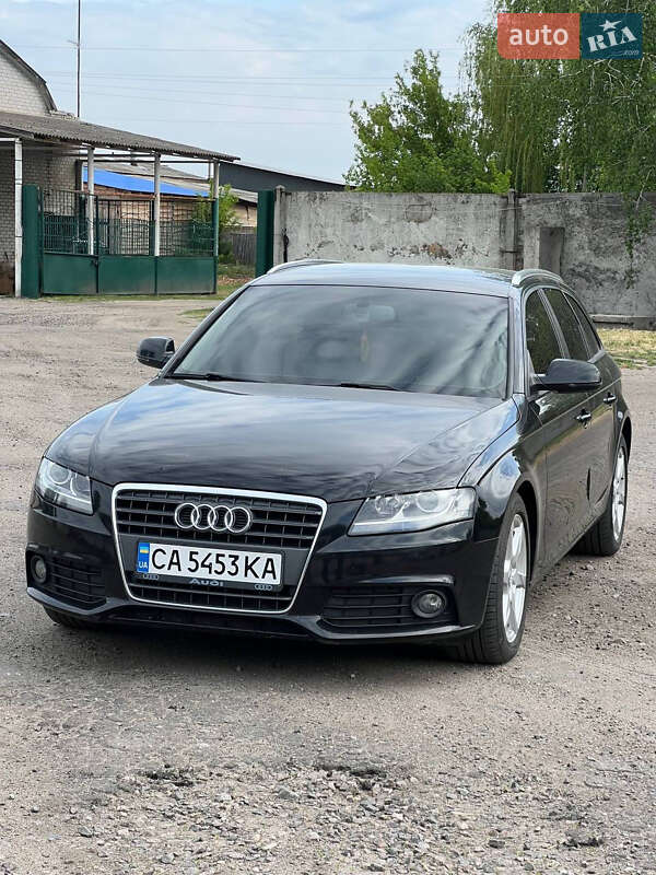 Універсал Audi A4 2011 в 