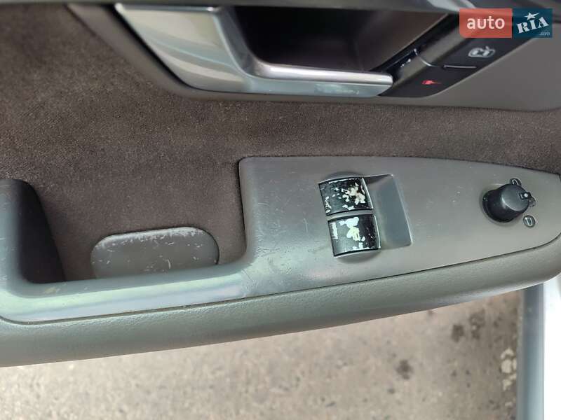 Седан Audi A4 2001 в Києві