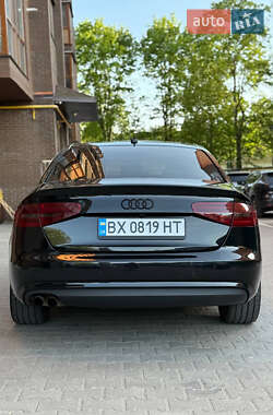 Седан Audi A4 2013 в 