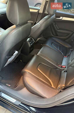 Седан Audi A4 2013 в 