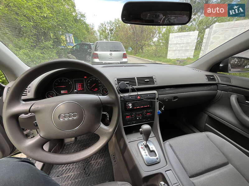 Седан Audi A4 2003 в Киеве