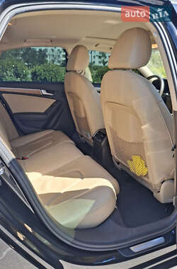 Седан Audi A4 2012 в 