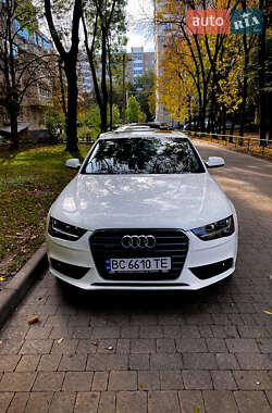 Седан Audi A4 2013 в Львове