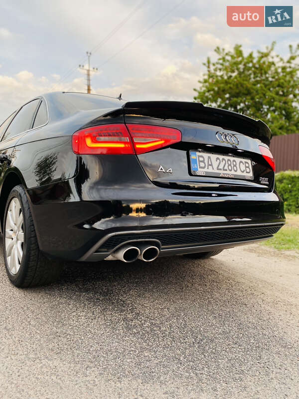 Седан Audi A4 2015 в Кропивницькому