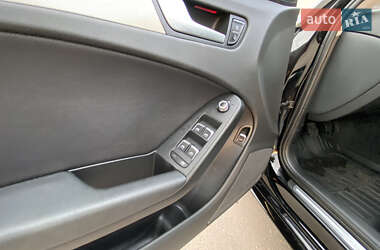 Седан Audi A4 2015 в 