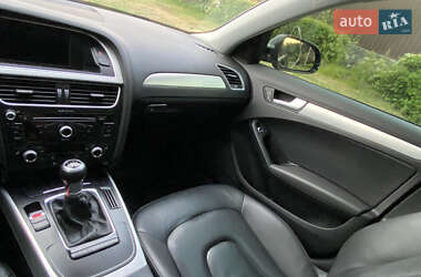 Седан Audi A4 2015 в 