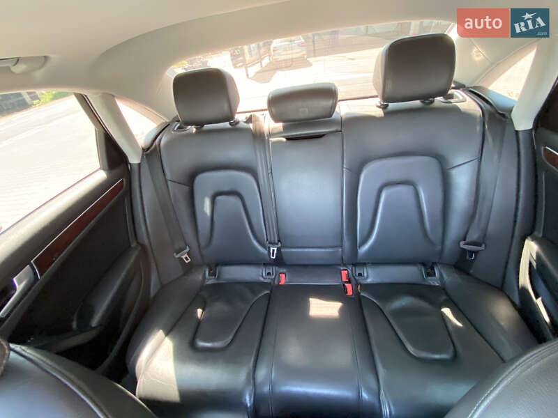 Седан Audi A4 2011 в Біляївці