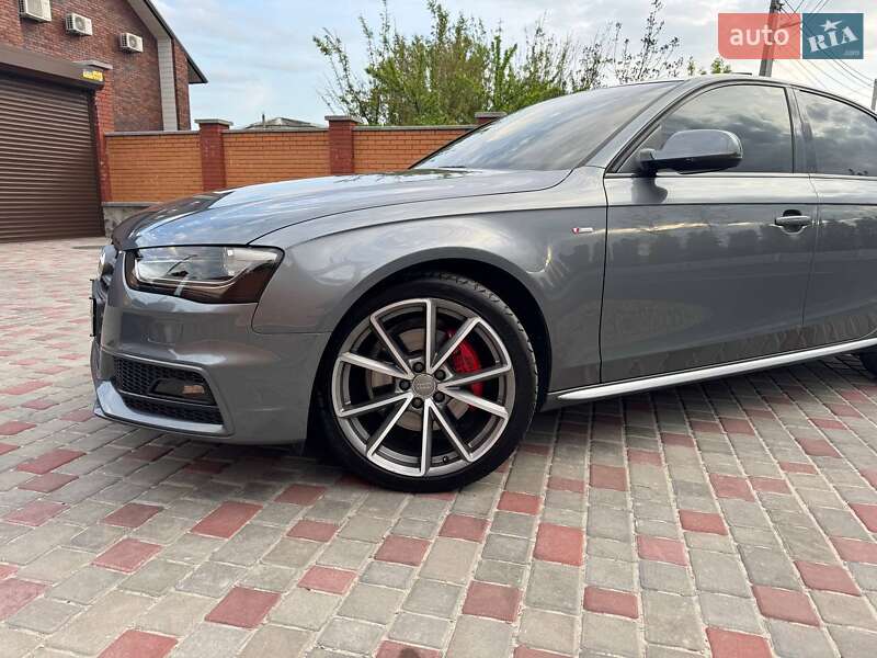 Audi A4 2015