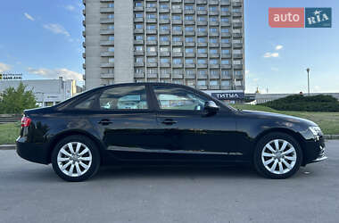Седан Audi A4 2013 в 