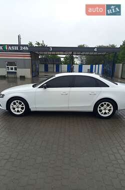 Седан Audi A4 2010 в 