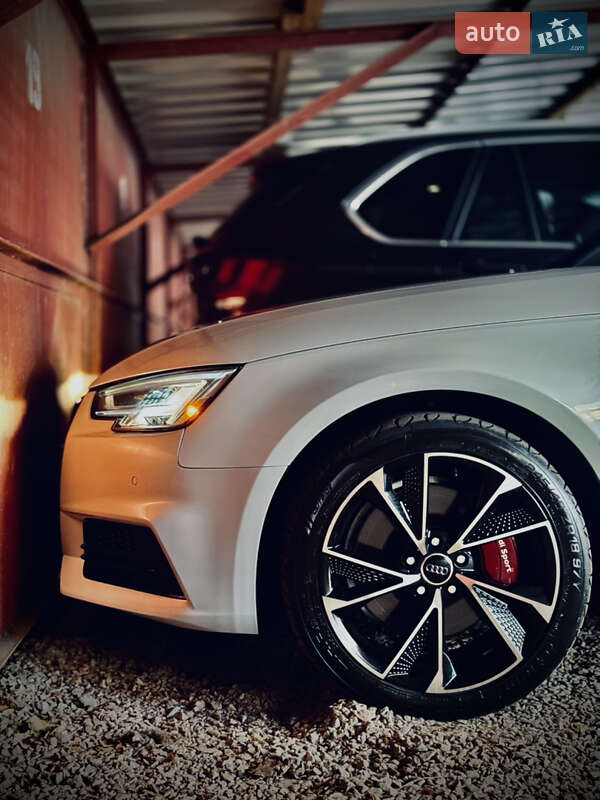 Седан Audi A4 2016 в Одессе