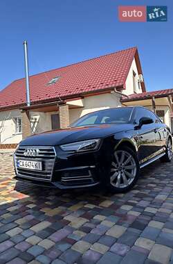 Седан Audi A4 2018 в 