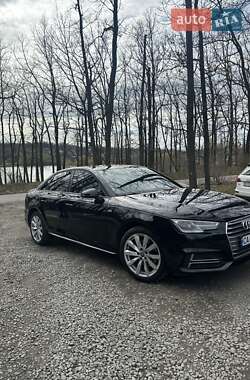 Седан Audi A4 2018 в 