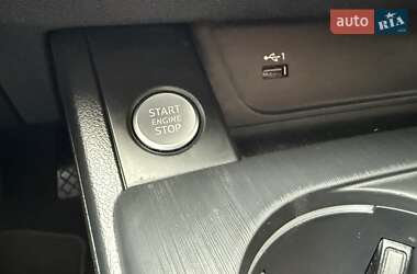 Седан Audi A4 2019 в 
