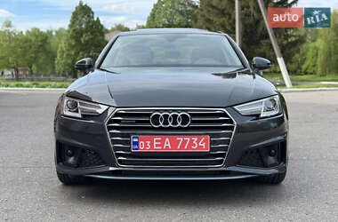 Седан Audi A4 2018 в Ромнах
