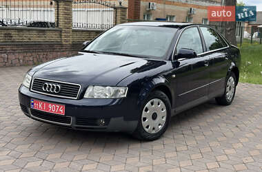 Седан Audi A4 2004 в Лубнах