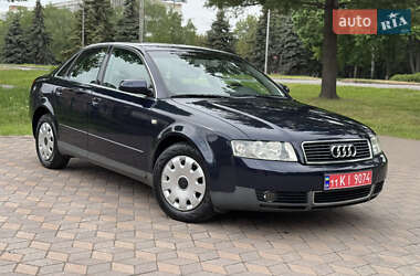 Седан Audi A4 2004 в 