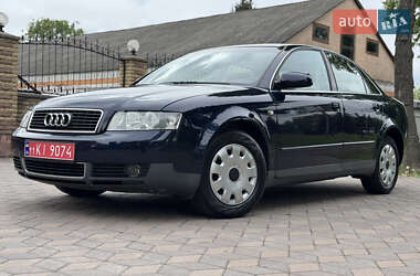 Седан Audi A4 2004 в 
