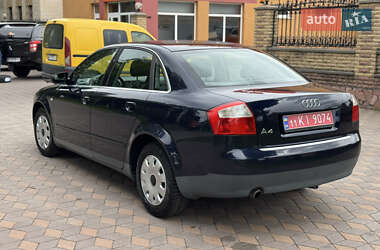 Седан Audi A4 2004 в 