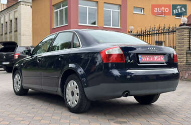 Седан Audi A4 2004 в 