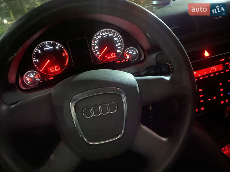 Седан Audi A4 2005 в Коростене